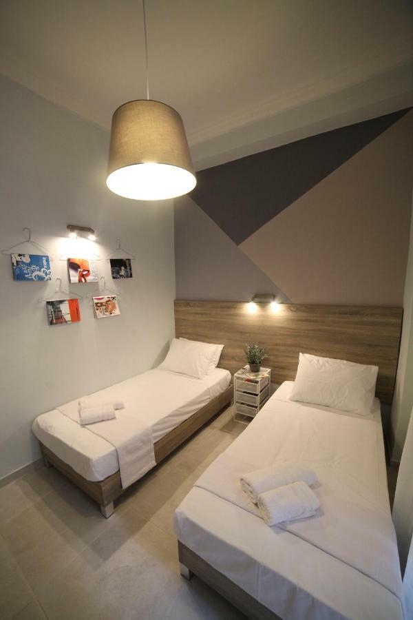 Ports Crossroad B Apartment Piraeus Exterior photo