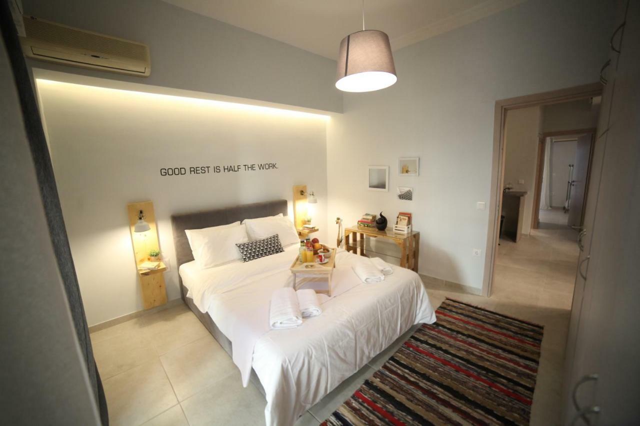 Ports Crossroad B Apartment Piraeus Exterior photo